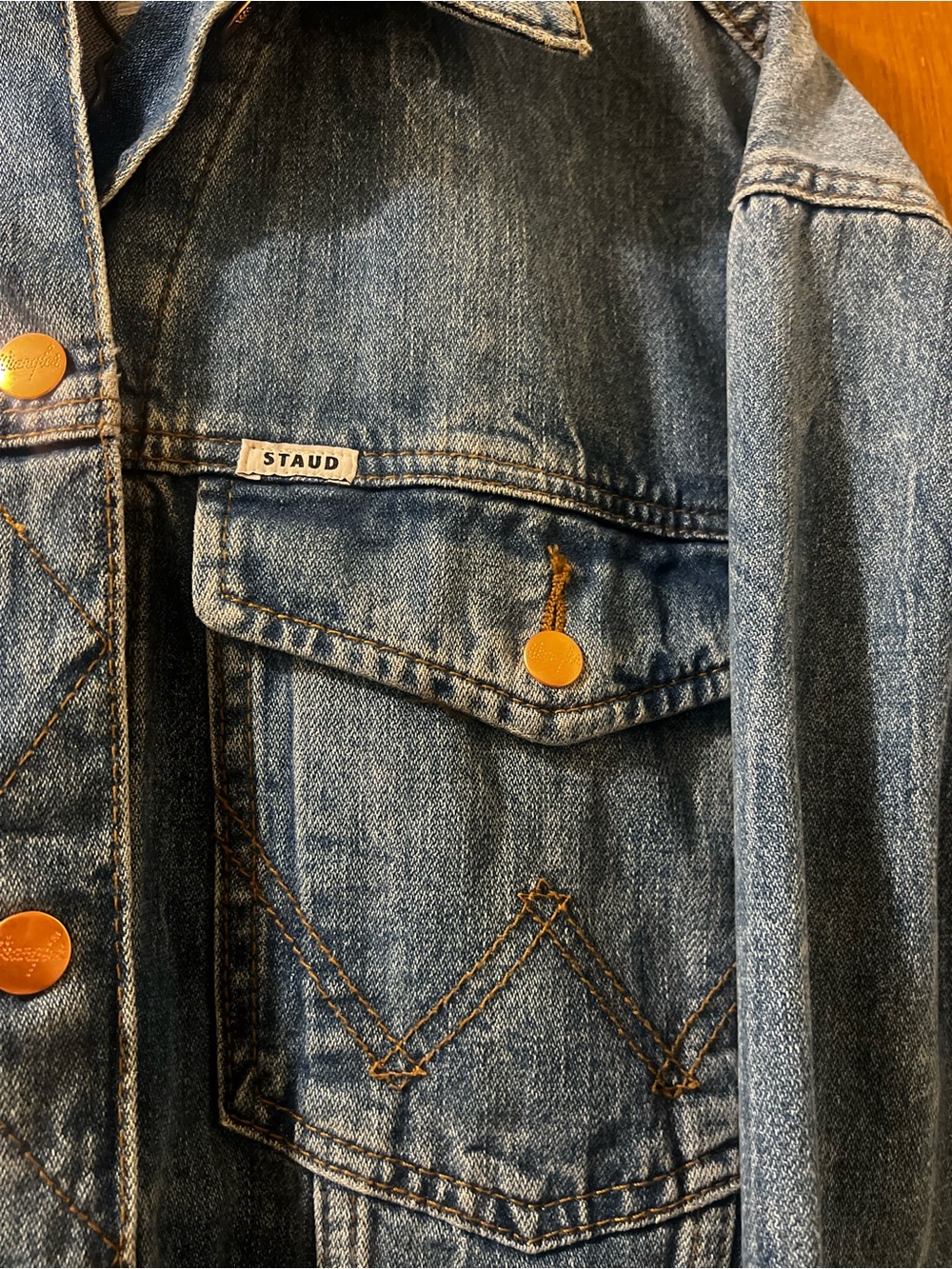 Staud Wrangler The Biggest Jean Denim Trucker Jacket New S M 90s Y2K Oversized - Picture 13 of 15